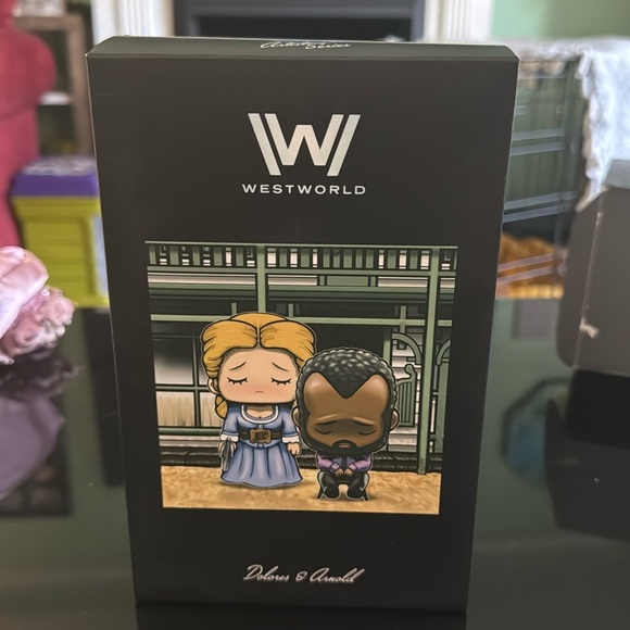 Loot Crate Other - LootCrate Exclusive WestWorld Diorama Artist Series Delores & Arnold NIB